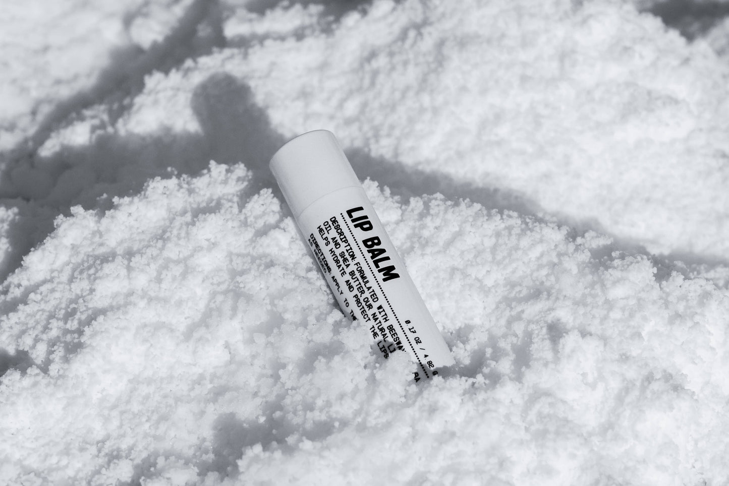 Bálsamo labial nutritivo com cera de abelha e manteiga de karité